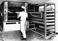 Einschie&szlig;wagen bei der Arbeit